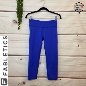 Fabletics Salar Mid-Rise Powerhold Capri XS